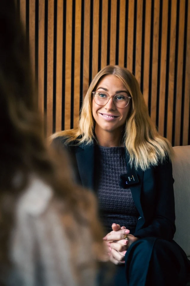 💭Mäklare svarar
Maja svarar på det alla undrar, vad ska man egentligen tänka på när man säljer sin bostad?

Har du fler frågor till Maja, tveka inte att kontakta:
📞 +46 70 840 13 62
📧 maja.nyman@wallenstedt.se