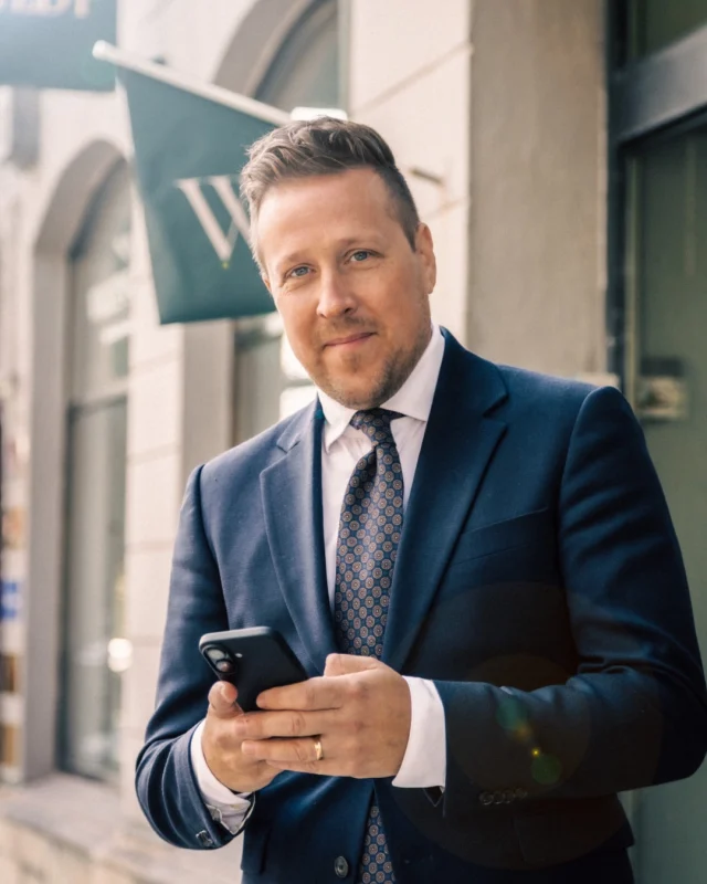 📱 Ett samtal kan vara början på något stort. Hos Wallenstedt finns vi alltid nära till hands för att svara på dina frågor och guida dig rätt.

📍 Stortorget 4, Örebro
📞 019 22 23 33
💻 wallenstedt.se