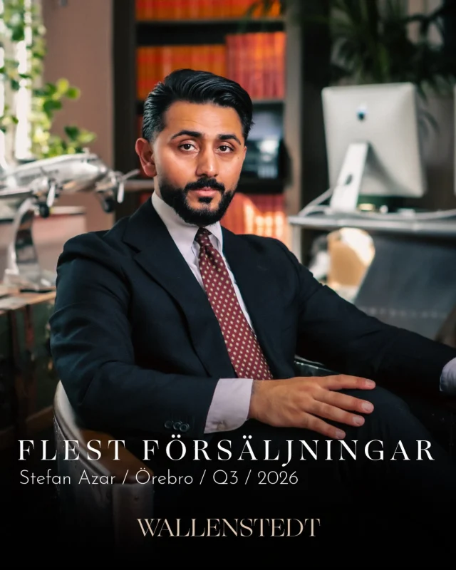 🔥 Stefan Azar gör det igen!
Under tredje kvartalet 2026 toppar Stefan listan med flest försäljningar i Örebro, hela 44 stycken.

Det är inte bara försäljningarna som talar sitt tydliga språk. Med 5 av 5 stjärnor och hela 209 omdömen är Stefan en riktig säljarfavorit. ⭐

Även Wallenstedt placerar sig starkt under kvartalet med flest sålda bostäder per mäklare räknat med byråer av fler än två anställda. 

Starka resultat som vi är otroligt stolta över. Stort grattis Stefan och hela teamet! 🤍

Källa: Booli, Q3 2026